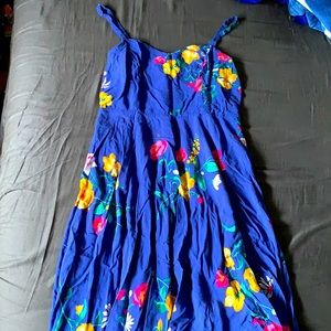 pretty floral dress by Old Navy new